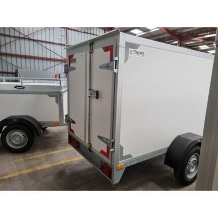 Remorque Fourgon 2 m 57 x 1 m 57 x 1 m 50 – 750kg 1 essieu